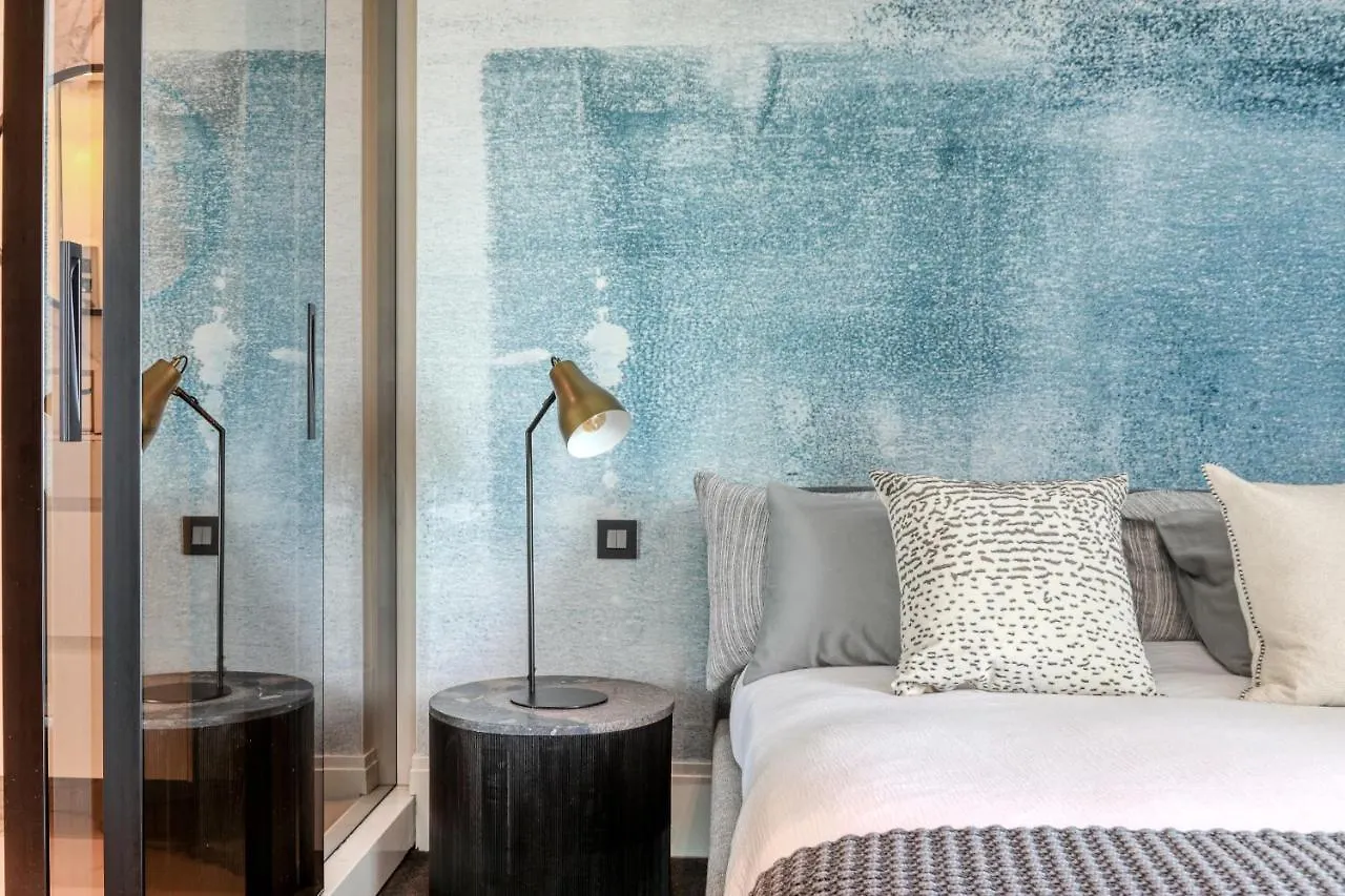 Bantry Bay Allure - Luxury Apt With The Best Views ケープタウン 0*,  南アフリカ